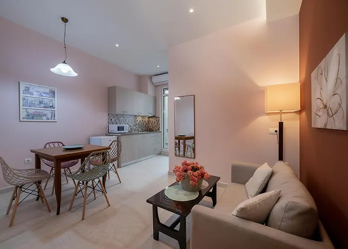 M City Apartments 100M From The Beach Chania 
