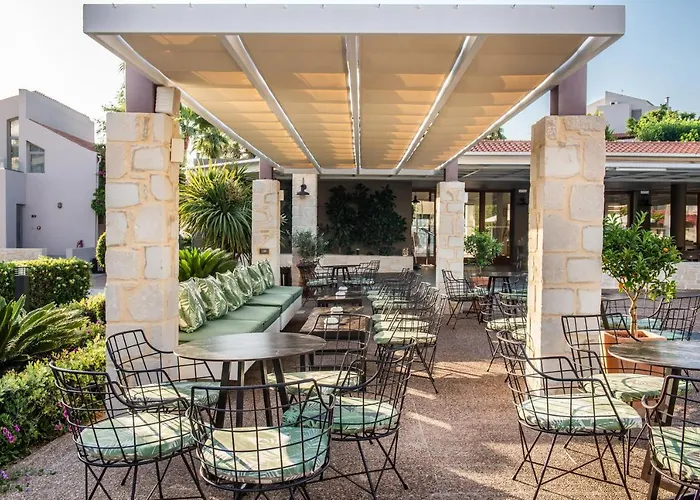 Hotels in Kato Daratso