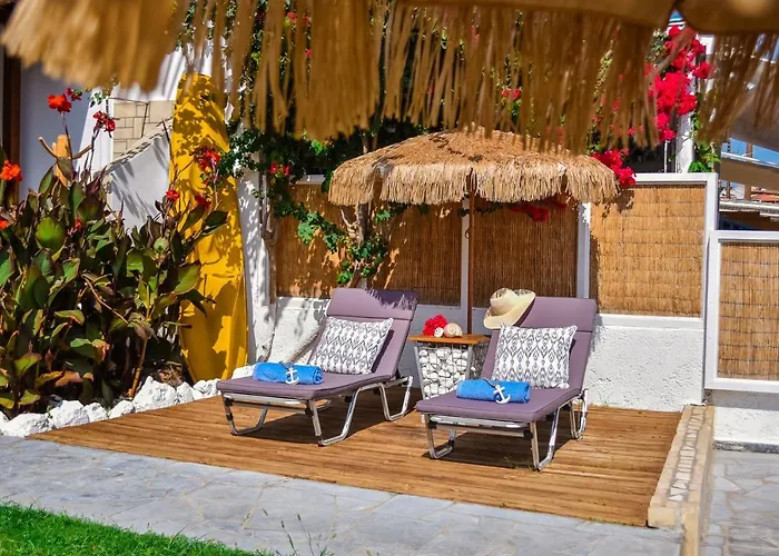 Haustierfreundliches Laia Seafront Luxury Apartments Agia Pelagia 