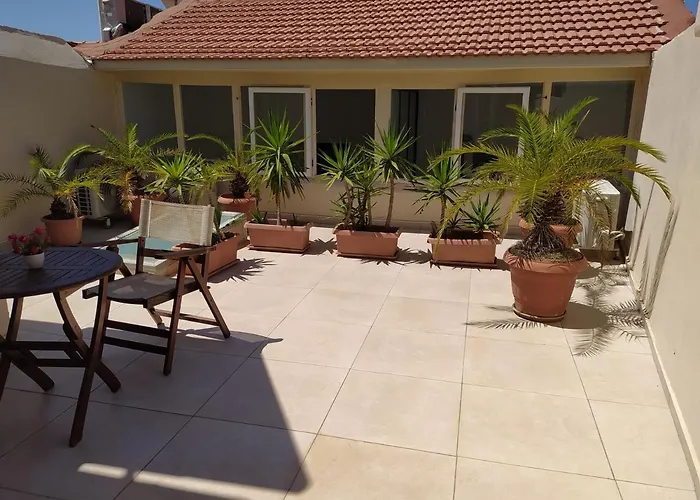 Pet friendly Sea Front Old Town Hotel Rethymno 