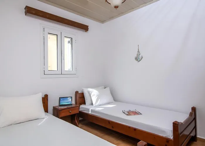 Privates Evi'S Beach Front Apartment By Estia Malia