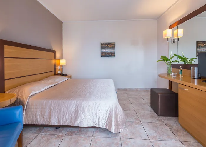 Hôtels à Agia Pelagia (Crete)