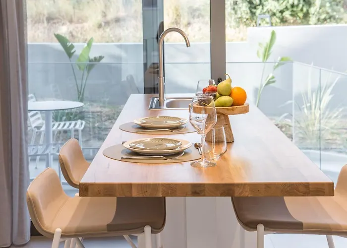 Noemie Luxury Suites Chania 