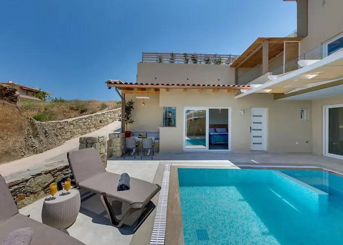 Spiros-Soula Thematic Suites Agia Pelagia 