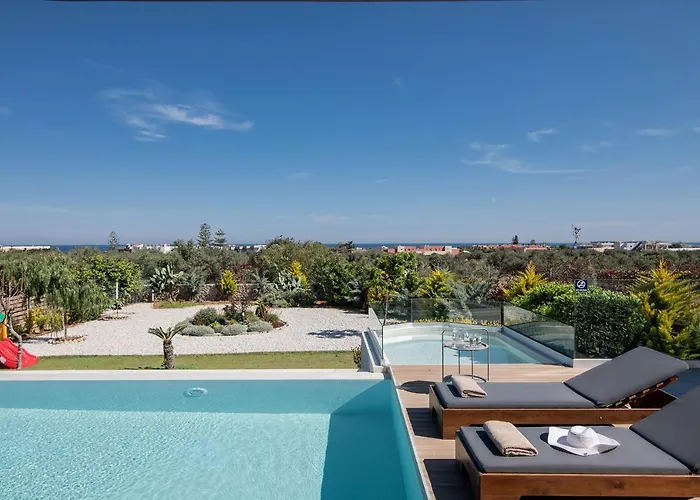 Alba Bianca Villa, Family Retreat With Heated Pool By Thinkvilla Hersonissos  con Piscina