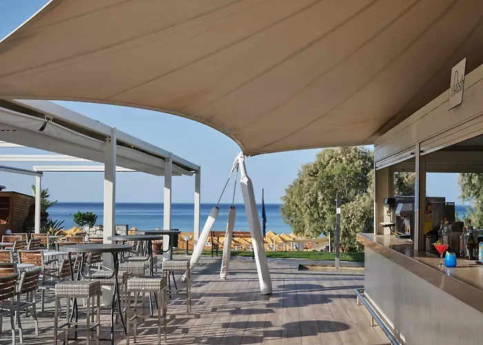 Hôtels à Makrýgialos