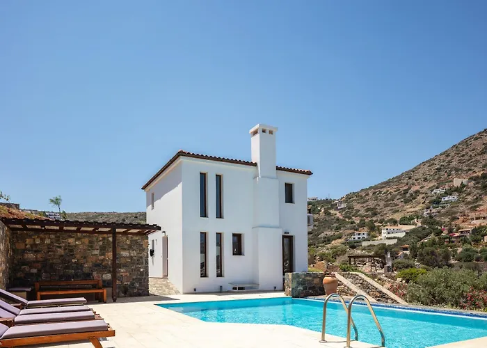 Cabin Rentals in Elounda (Crete)