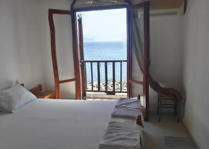 Spamandos Rooms Palaiochora