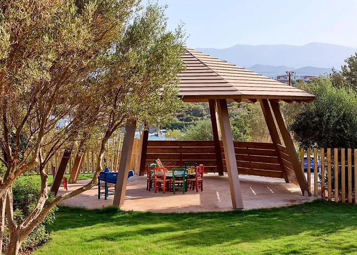 Ville con la piscina privata a Agios Nikolaos
