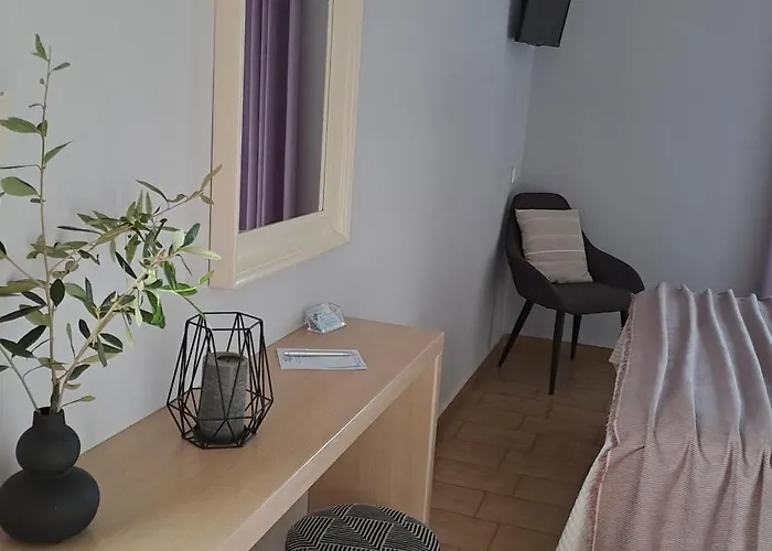 Viena Rooms & Apartments Paleochora