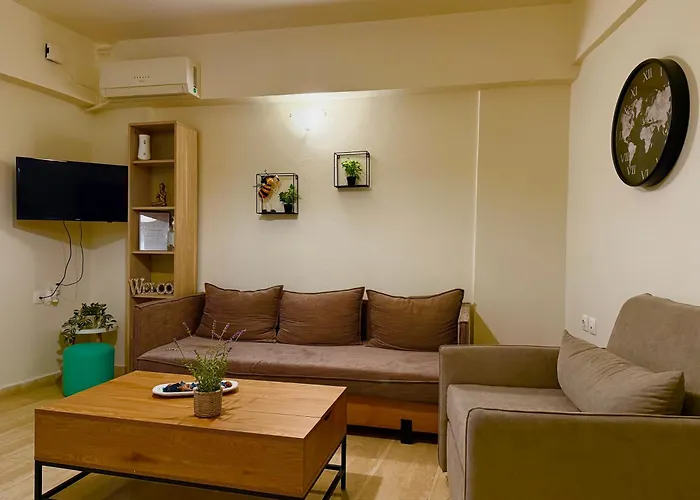 Central Studio Semi-Basement Heraklion 