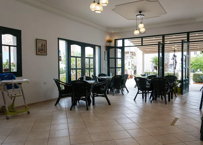 Aspri Petra Apartments Analipsi 