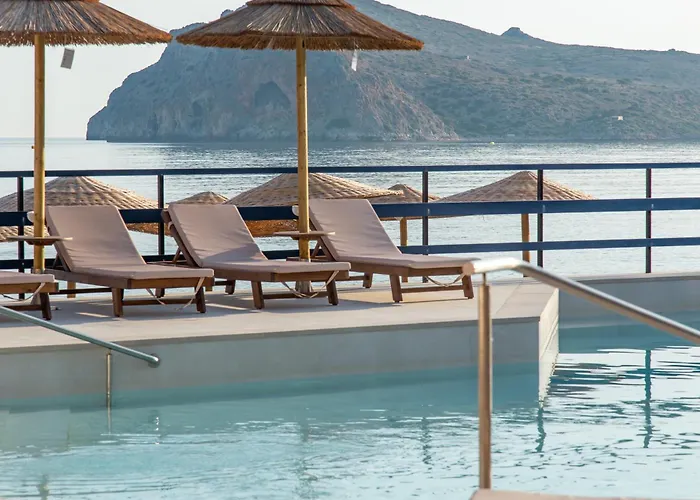 Hotel Haris On The Beach Agia Marina