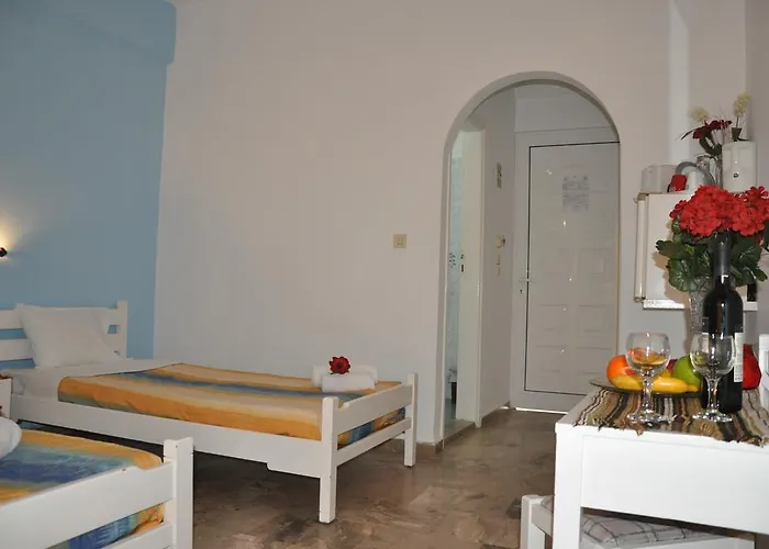 Alexandra Rooms Malia 