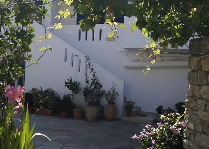 Paralia Hotel & Taverna Agia Roúmeli