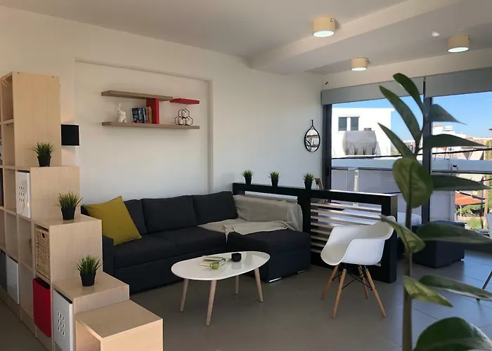360° Window-View Suite Iraklio