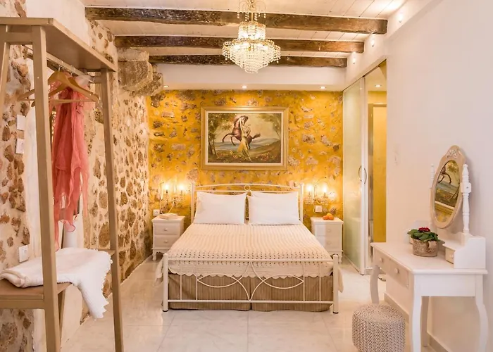 Hamam Suites Portou Chania 