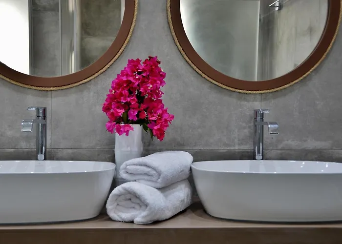 Christina Hotel Adelianos Kampos